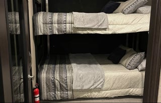 Heartland Cyclone 4113 Extreme toy hauler / bunk