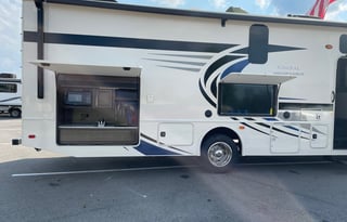 2021 Holiday Rambler Admiral 34J Bunkhouse