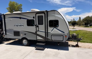 2019 Coachmen Apex Nano | Sleeps 4 | Easy to Tow