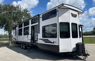 2025 Wildwood Grand lodge 42 view