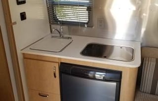 2011 Airstream Sport 16