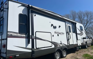 2018 Forest River Wildwood Hyperlyte 29RLSHL