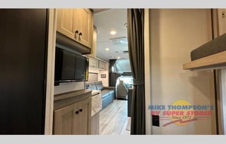 2025 Forest River RV Sunseeker LE 3250DSLE Ford