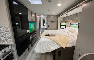2026 29ft Coachmen 26MB - Sleeps 6