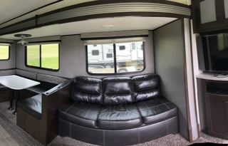 Explore in Comfort: 2020 Heartland 27RKS