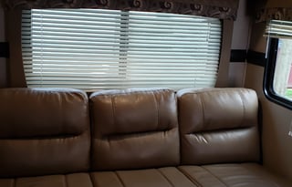 2017 CrossRoads RV Zinger ZR333DB