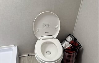 2025 Coleman Lantern LT 17B