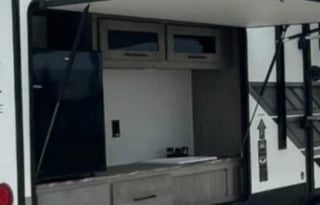 Kids Love The Hitch Hiker 2021 UltraLite-Sleeps 11