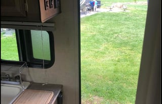 2018 KZ Sportsmen Classic 151RB