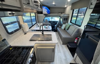 2025 30ft Coachmen 27QB - Sleeps 6