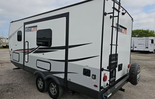 2021 Forest River Rockwood Mini Lite 2104S