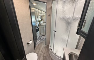 Modern Farmhouse Bunkhouse Motorhome 2022 Alante