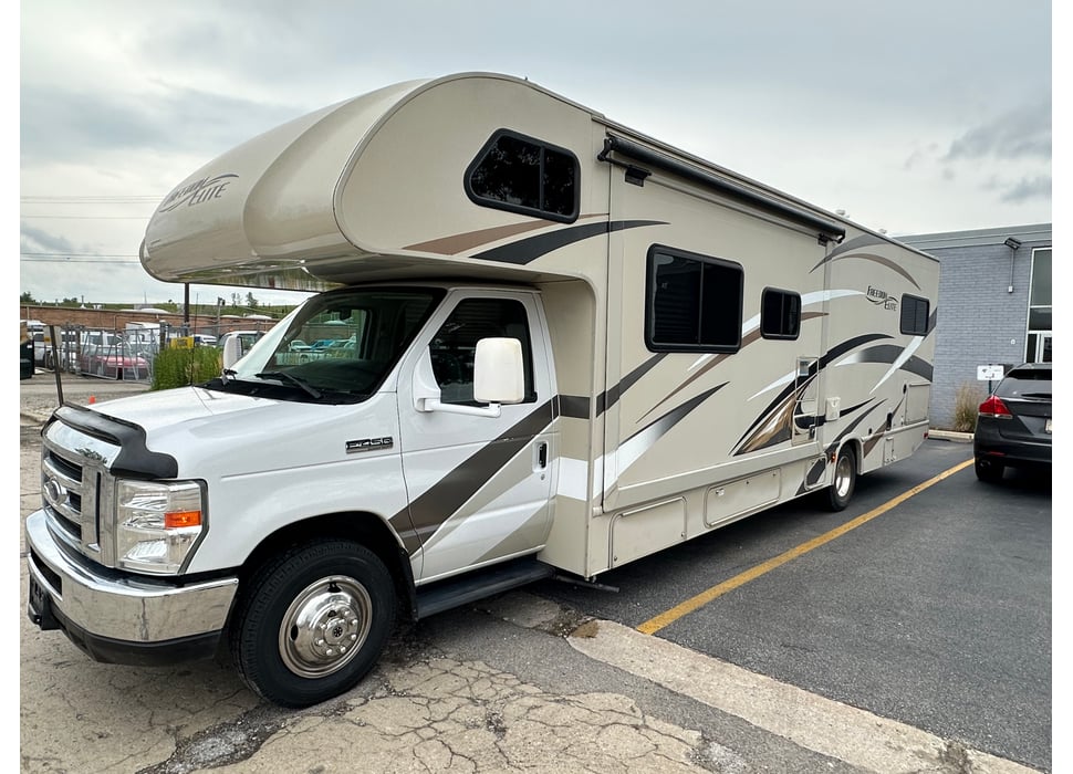 Class C Motor Home rentals in Elmhurst