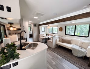 Heartland Pioneer DS 320