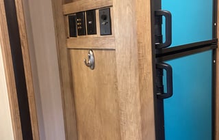 2017 Gulfstream Vintage Cruiser aka 'VINNY'