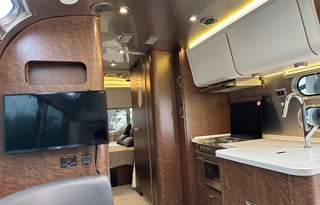 2020 Airstream RV Globetrotter 25FB