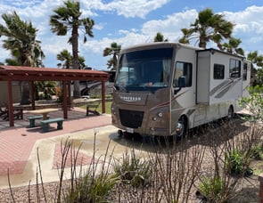Winnebago Vista 31KE