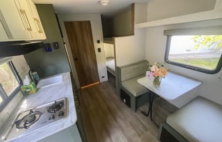 2025 Heartland Eddie Bauer 21’ Camper–Sleeps 6