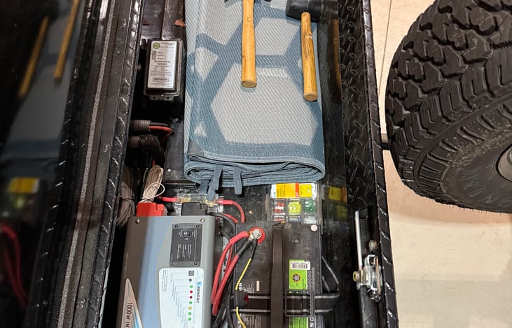 Renogy inverter/charger & better storage.