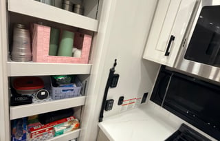Pet Friendly 2026 Jayco Pinnacle *Delivery Only*