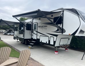 Grand Design Reflection 311BHS