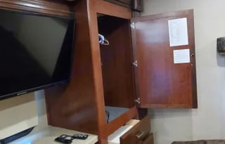 2017 Holiday Rambler Vesta 30D