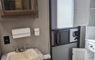 2021 F.R. Aurora 32BDS w/ Bunkhouse Travel Trailer