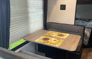 2022 Cherokee Grey Wolf 22MKSE