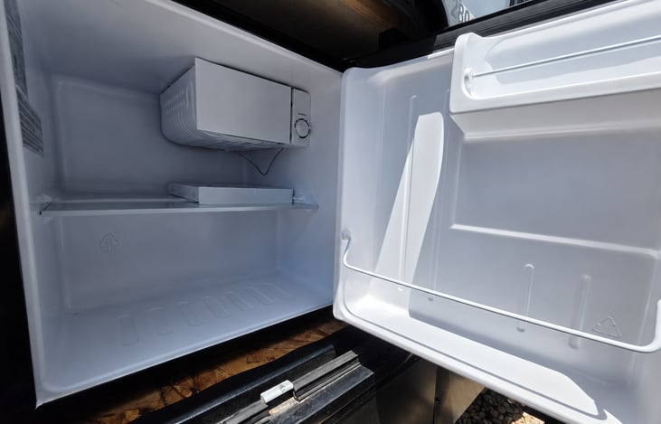 Outdoor mini fridge