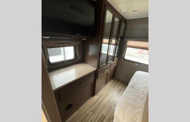 Independent Master room with a dedicated AC unit and work desk area.