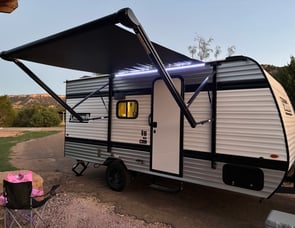 Keystone RV Coleman 17B