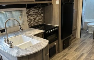 2021 Enlighten Easy to tow!