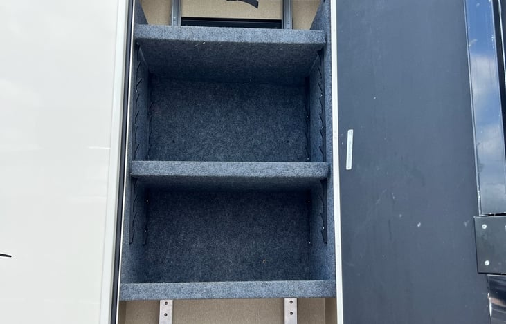 Storage Elevator go up!