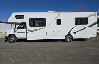 Fireside RV's 2019 Thor Majestic 28A - LMI1519