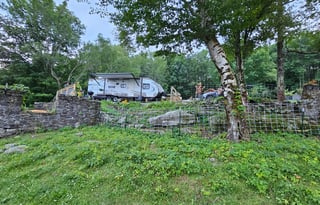 RV - 6 Miles to Bethel Woods set up on sheep farm