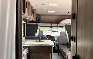⭐️2021 CLASS C RV, EASY TO DRIVE AND READY TO GO⭐️
