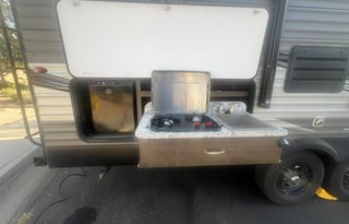 2021 Jayco Jay Flight - Fully Stocked Bunkhouse