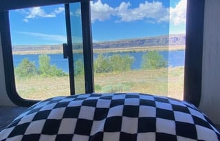 Fun Family Trailer! '22 Sundance Ultra Lite