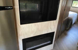 Amazing Couples Getaway w/Washer & Dryer