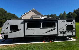 Elite Escape RV Rentals Co.   -   Delivery Only