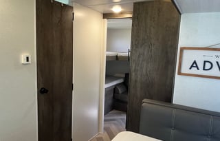 Big Family Friendly Trailer - Wildwood Bunkhouse