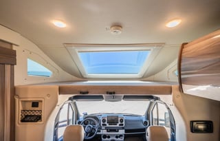 C6 *NEW* 2023 Mercedes Luxury Delano w/StarLink