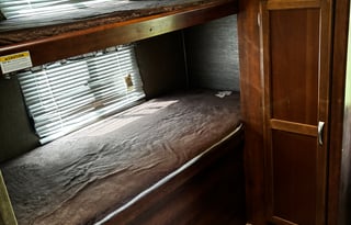 33ft Keystone Passport