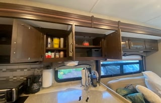 2018 Thor Class A Motor Coach - Pets Allowed