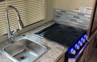 2019 Thor Motor Coach Chateau 22E