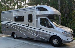 Escape Ordinary! Ride wth Frolicking Flamingos RV!
