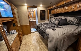 2018 Thor Motor Coach Aria 3901