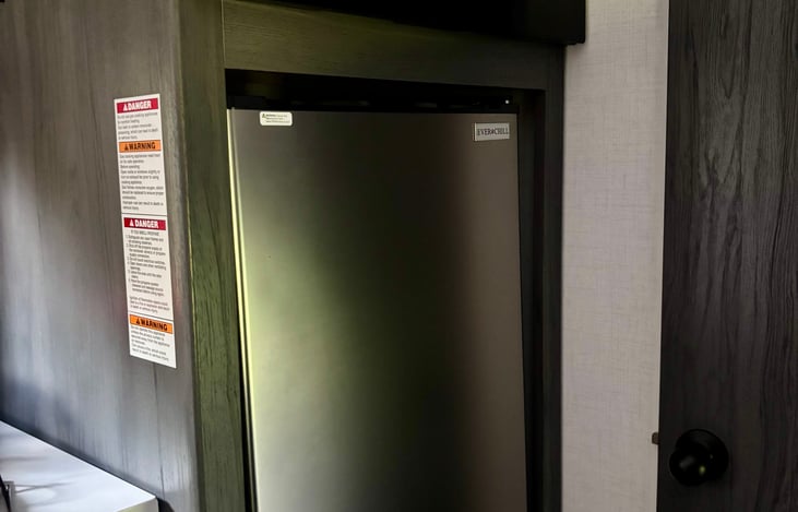 fridge and microwave