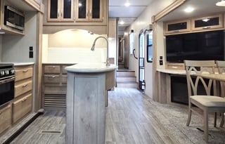 2020 Minnie Winnie Plus