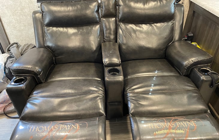 Reclining, heated seats with cupholders